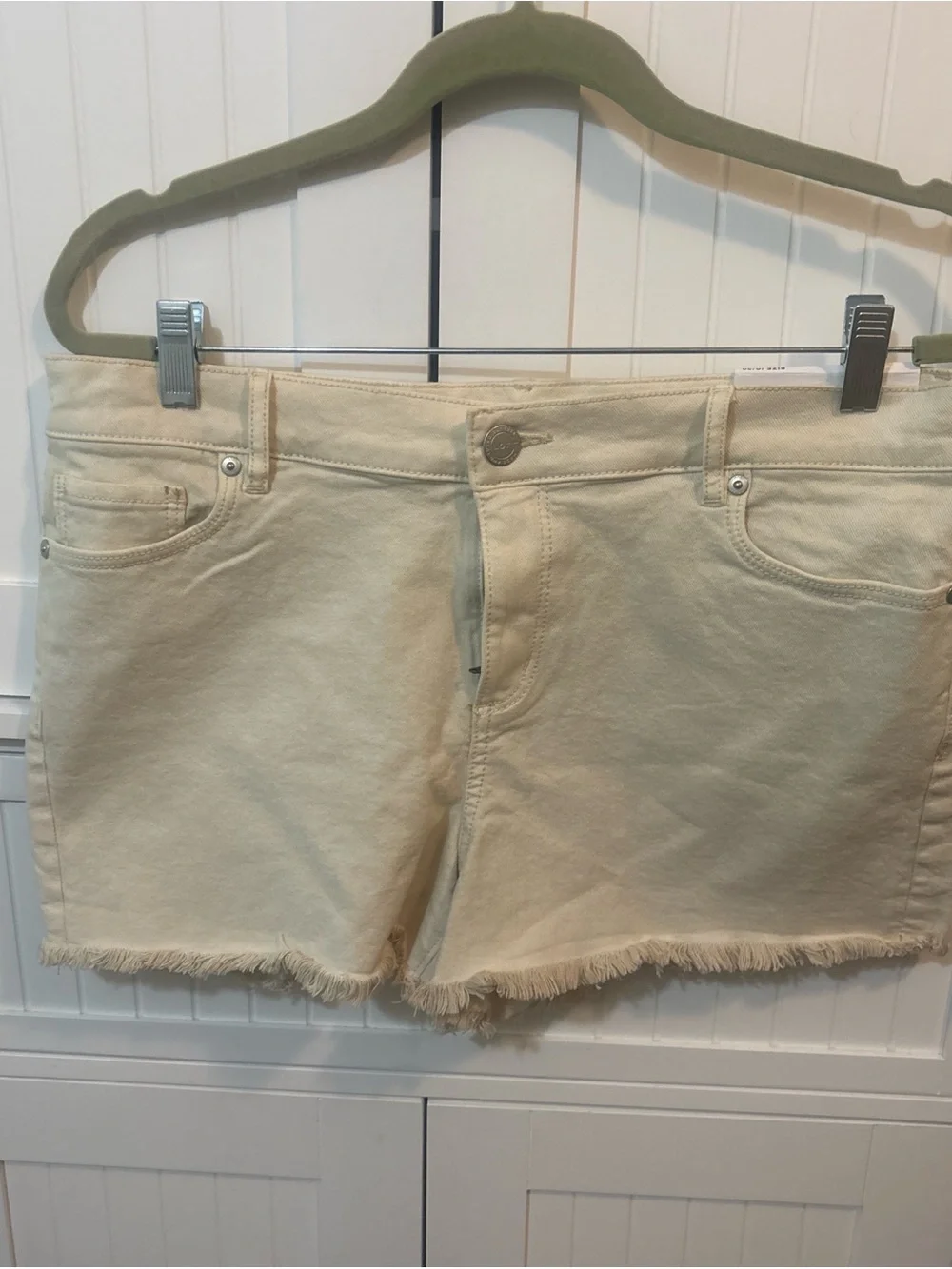 LOFT NWT Cream Denim Shorts Size 10 High Rise Frayed Hem Summer Coastal Grandma
